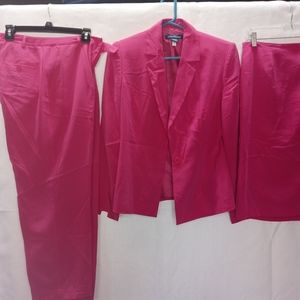 Evan Picone 3 piece suit size 6 pink